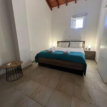 The Mansion By Penelope Casa de hóspedes Omodos