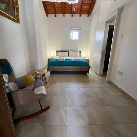 Casa de hóspedes The Mansion By Penelope Omodos