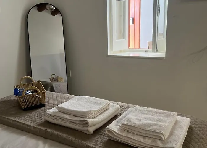 Πανσιόν The Mansion By Penelope