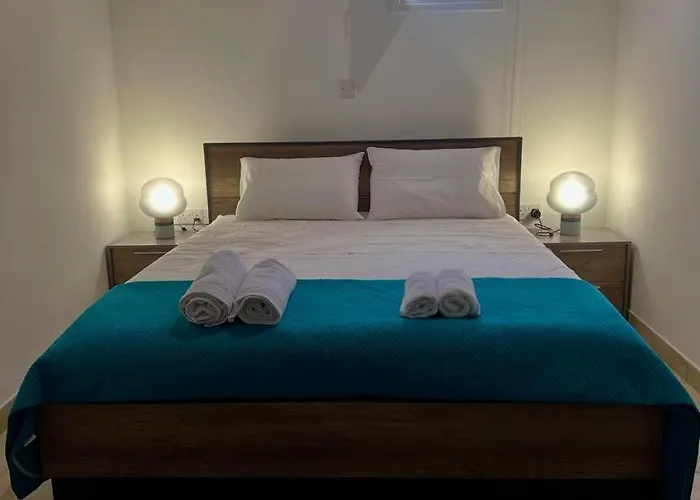 The Mansion By Penelope Πανσιόν 3*